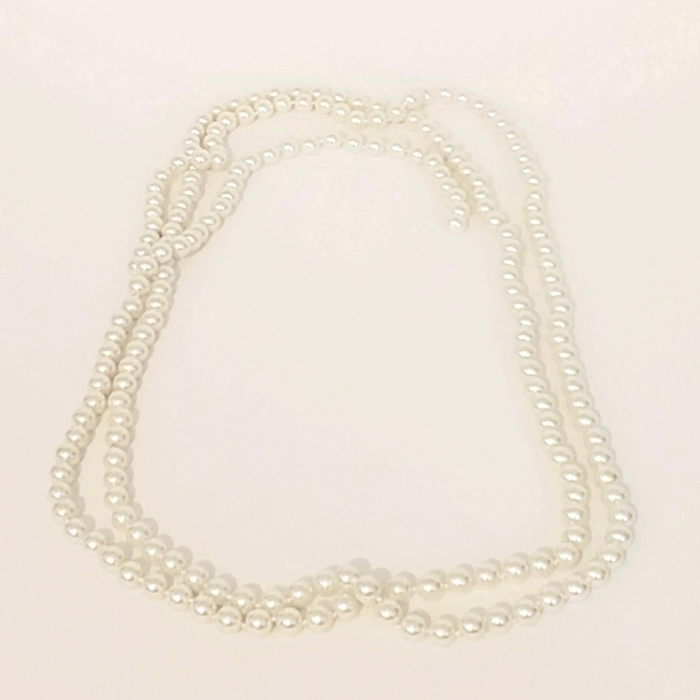Beautiful Faux Pearl Open Ended Necklace